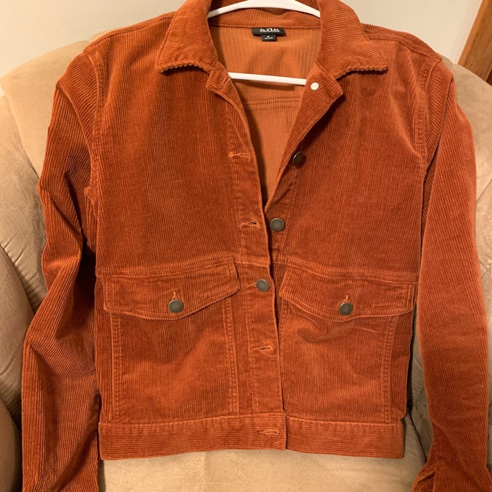 Corduroy jacket. Size S